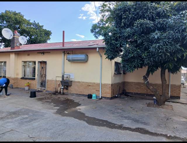 3 BEDROOM HOUSE FOR SALE IN BO-DORP